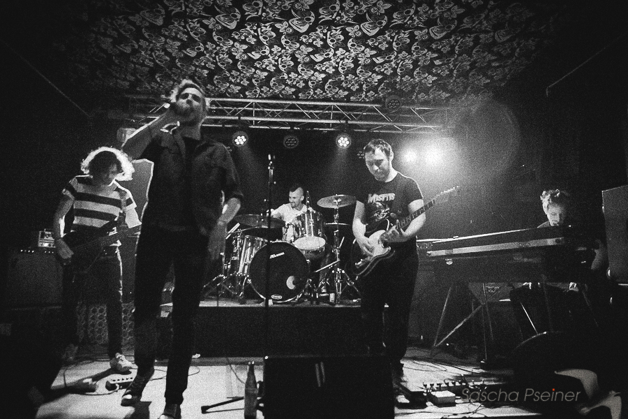 Íme a Grand Mexican Warlock legpunkabb száma