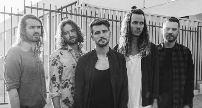 Az új Hands Like Houses-dal jelzi, hogy az auszik még mindig értik a dolgukat