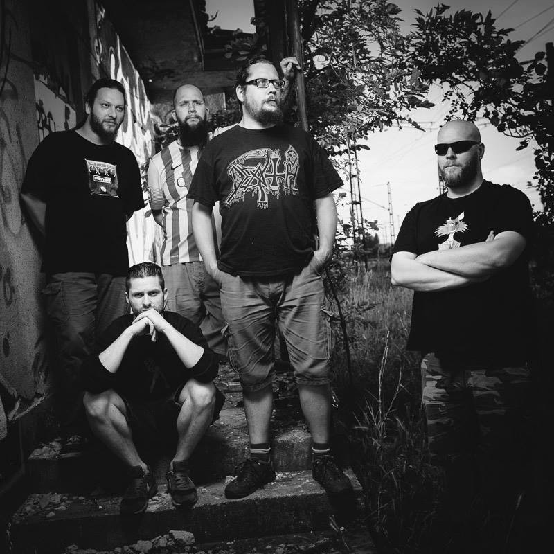 Tört ritmusok és növényi származékok - Room of the Mad Robots-interjú