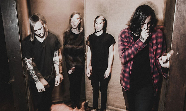 A Counterparts énekesének vendégszereplésével megérkezett a Capsize új dala