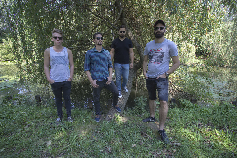 Súlyos stoner grunge Szegedről: bemutatta első nagylemezét a Dungaree