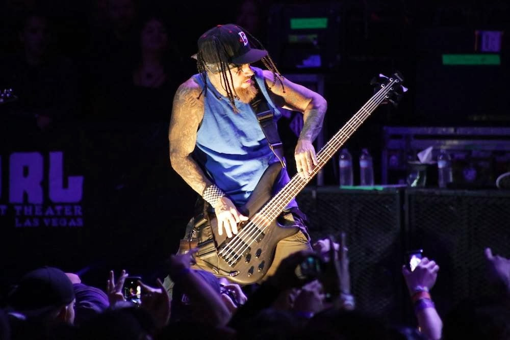 Basszusgitáros szólólemezen dolgozik Fieldy
