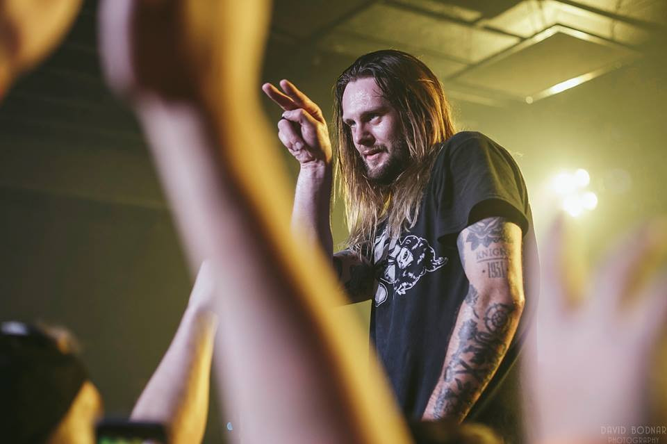 Féktelen házibulit csapott a Dürerben a While She Sleeps