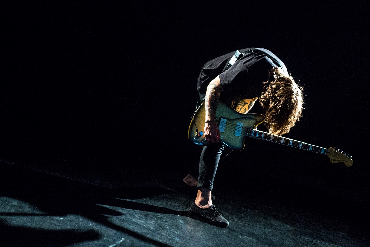 H+A+R+M+E+D+-+605+music+video+2+small