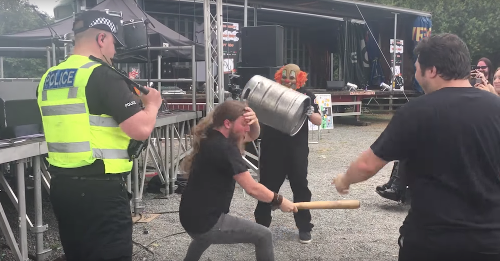 Az ember, aki kiütötte magát a baseball-ütővel egy Slipknot tribute-on