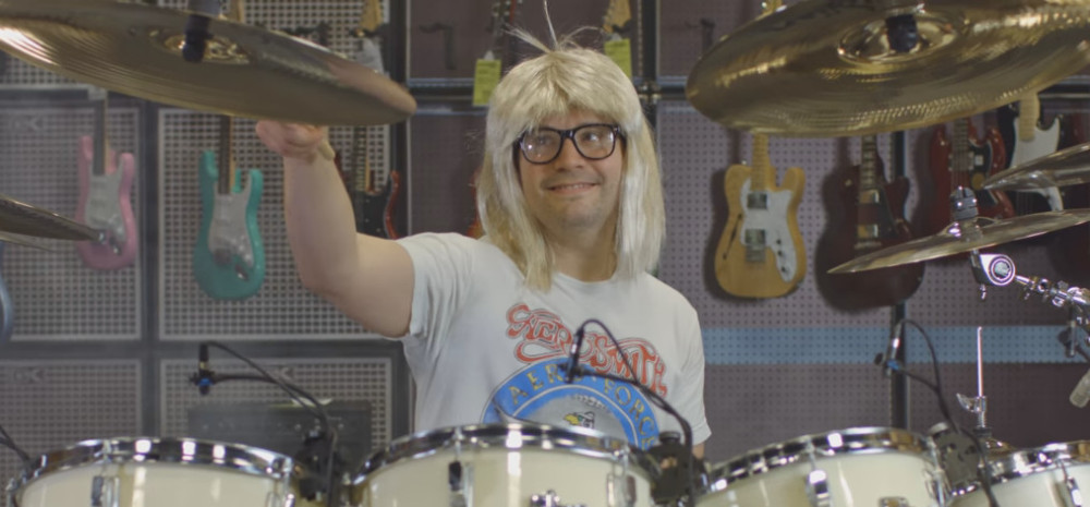 A Converge dobosa újrajátszotta a Wayne's World dobos jelenetét