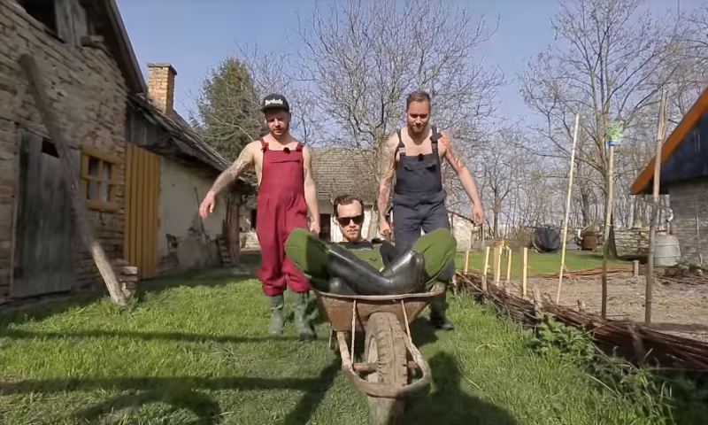 Az Apey & the Pea bejutott a Nagy-Szín-Pad! döntőjébe