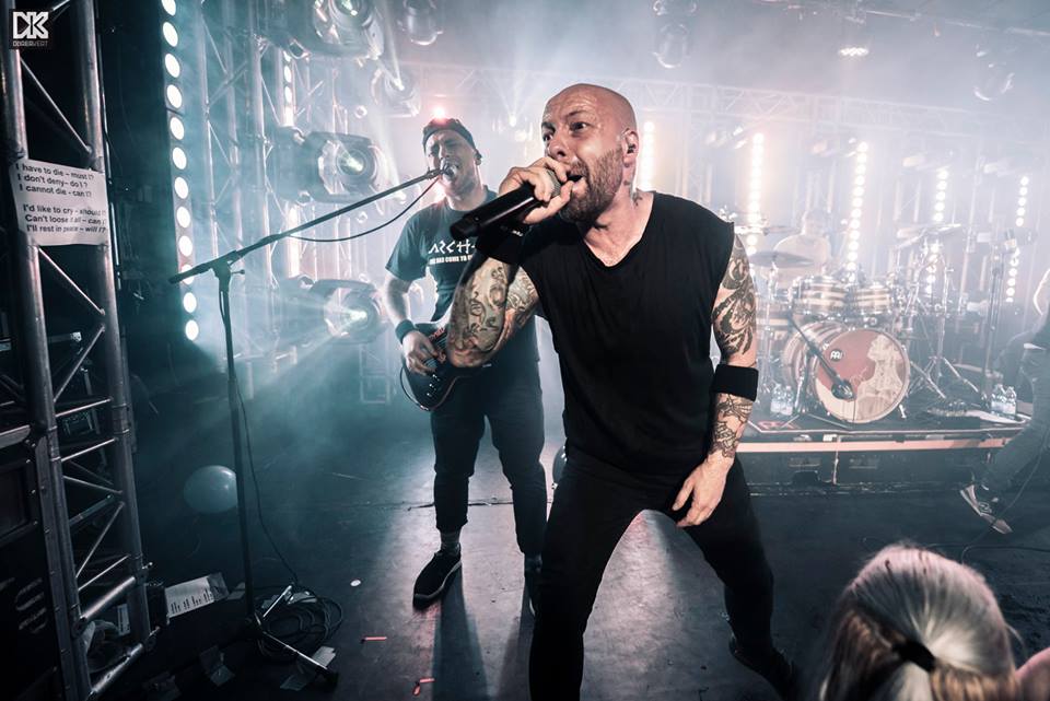 Mint akik fel sem oszlottak - A Blind Myself emlékeztető szurijáról röviden