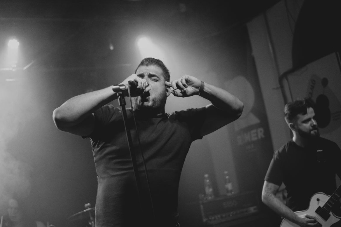 A képmutató Insta-világról írt dalt a győri Devoid