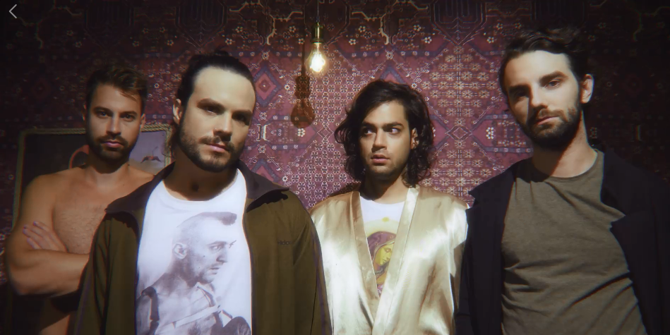 A Tündérvese török klipje nem szól semmiről, csak megtáncoltat