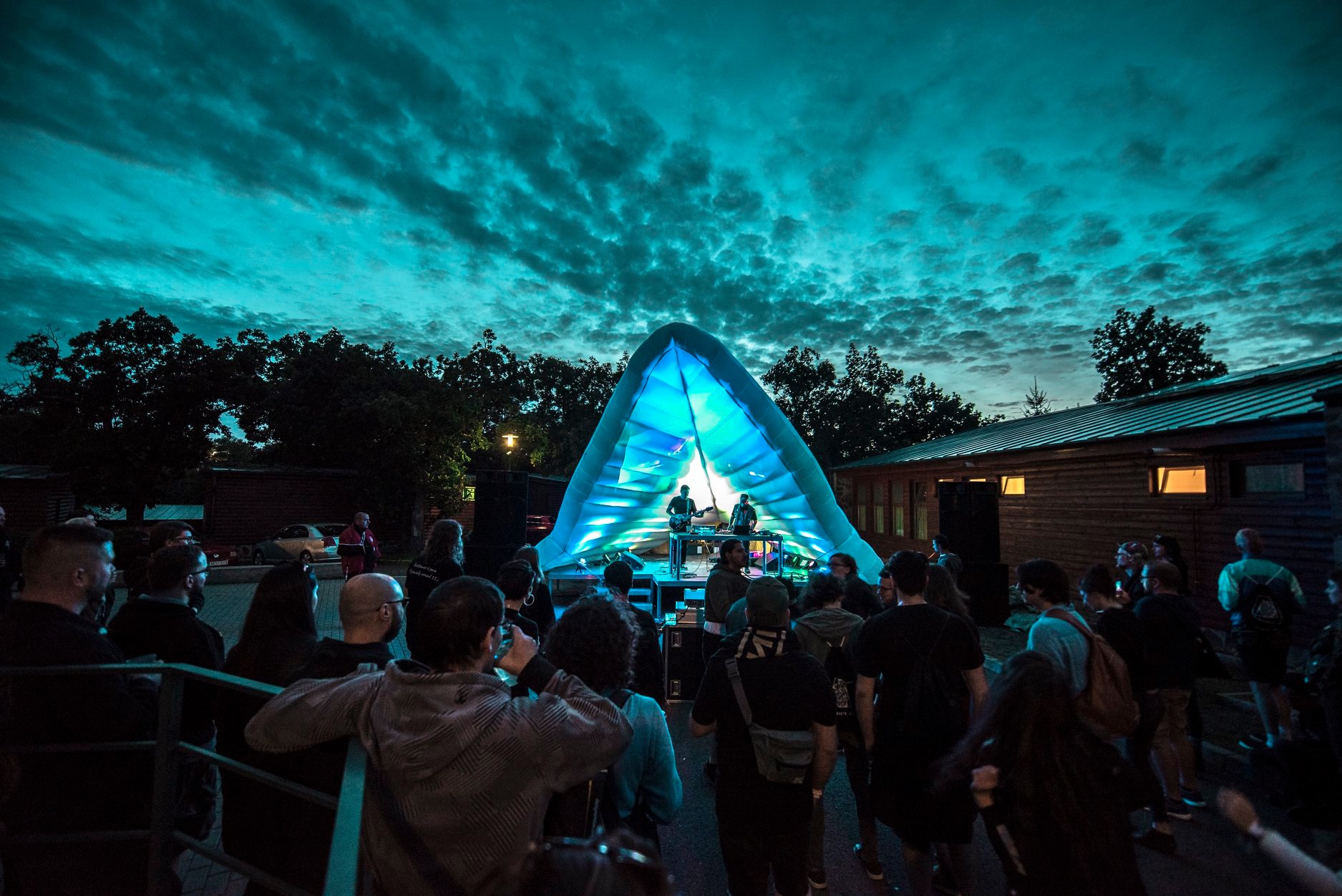 Szociális pályázatot hirdet a Fekete Zaj