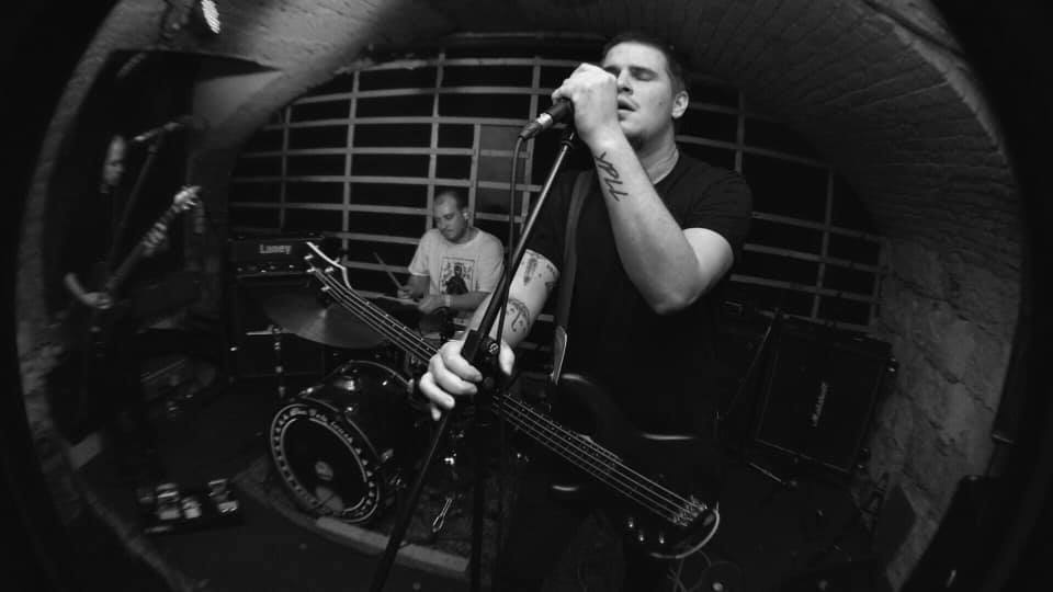 Hazai screamo-keresztapaság - Itt a Buffout és a Season of Mists közös splitje