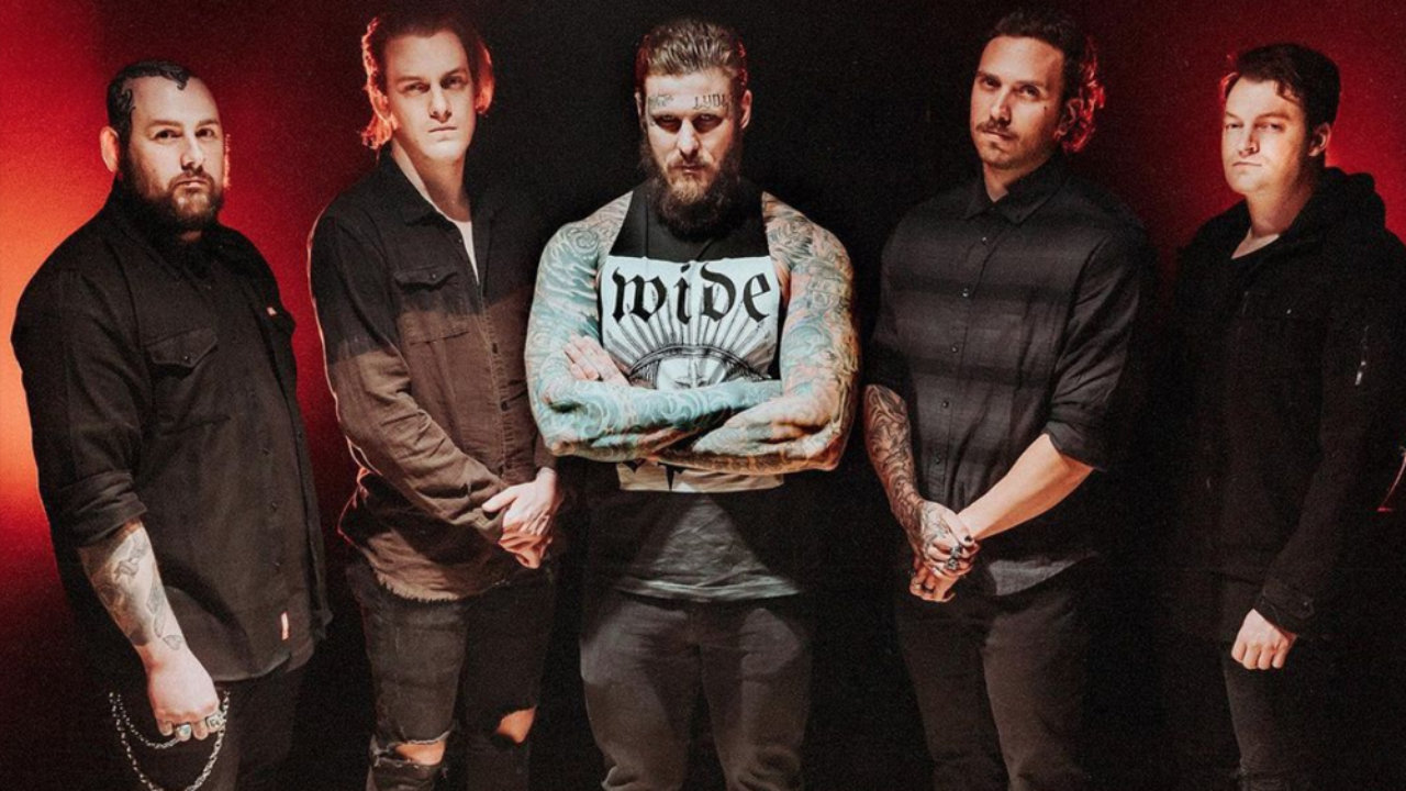 Új bandával nyomul a Suffokate ex-énekese, itt az első klip