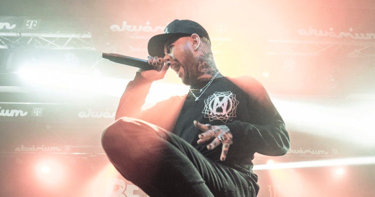 Kilép a Betraying the Martyrsból Aaron Matts énekes