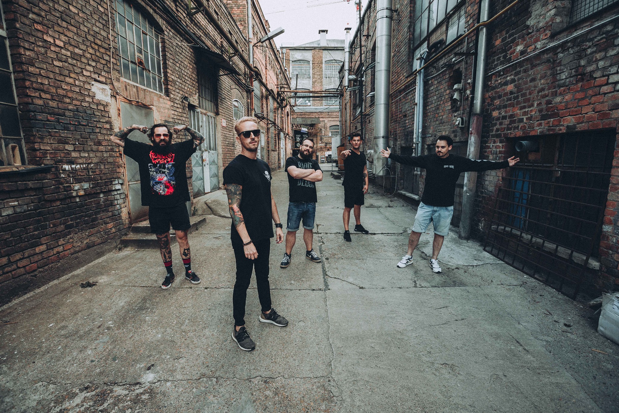 Húzósabb, metalosabb, arcba mászósabb - Wishes-lemezpremier