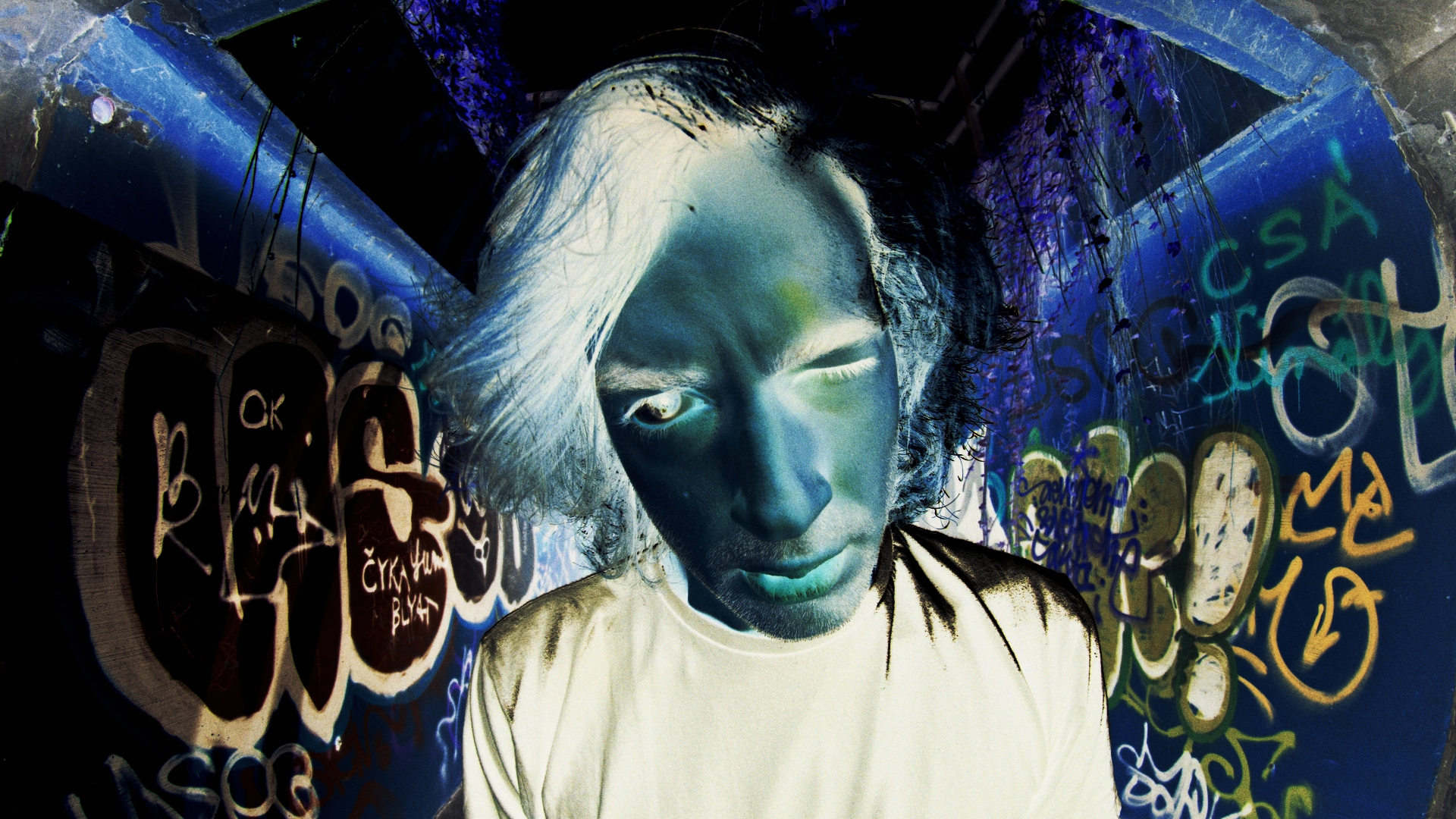 Kitörés az emberi testbe zártságból - Tündérvese-dalpremier