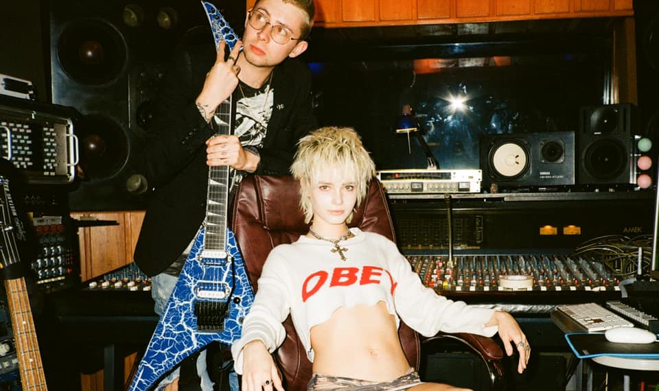 Fullba' nyomja a Prodigyt új dalában a Wargasm