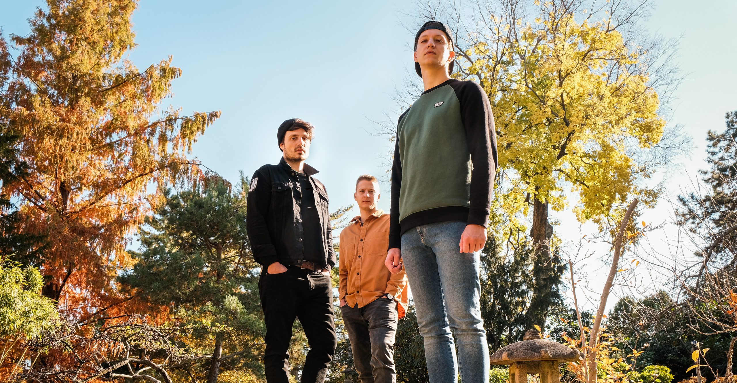 Remeg a csupasz kar, ébred a libabőr - Hitori-kislemezpremier