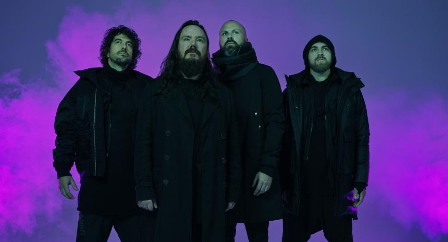 Nem talált új énekest, ezért jegeli magát a Twelve Foot Ninja