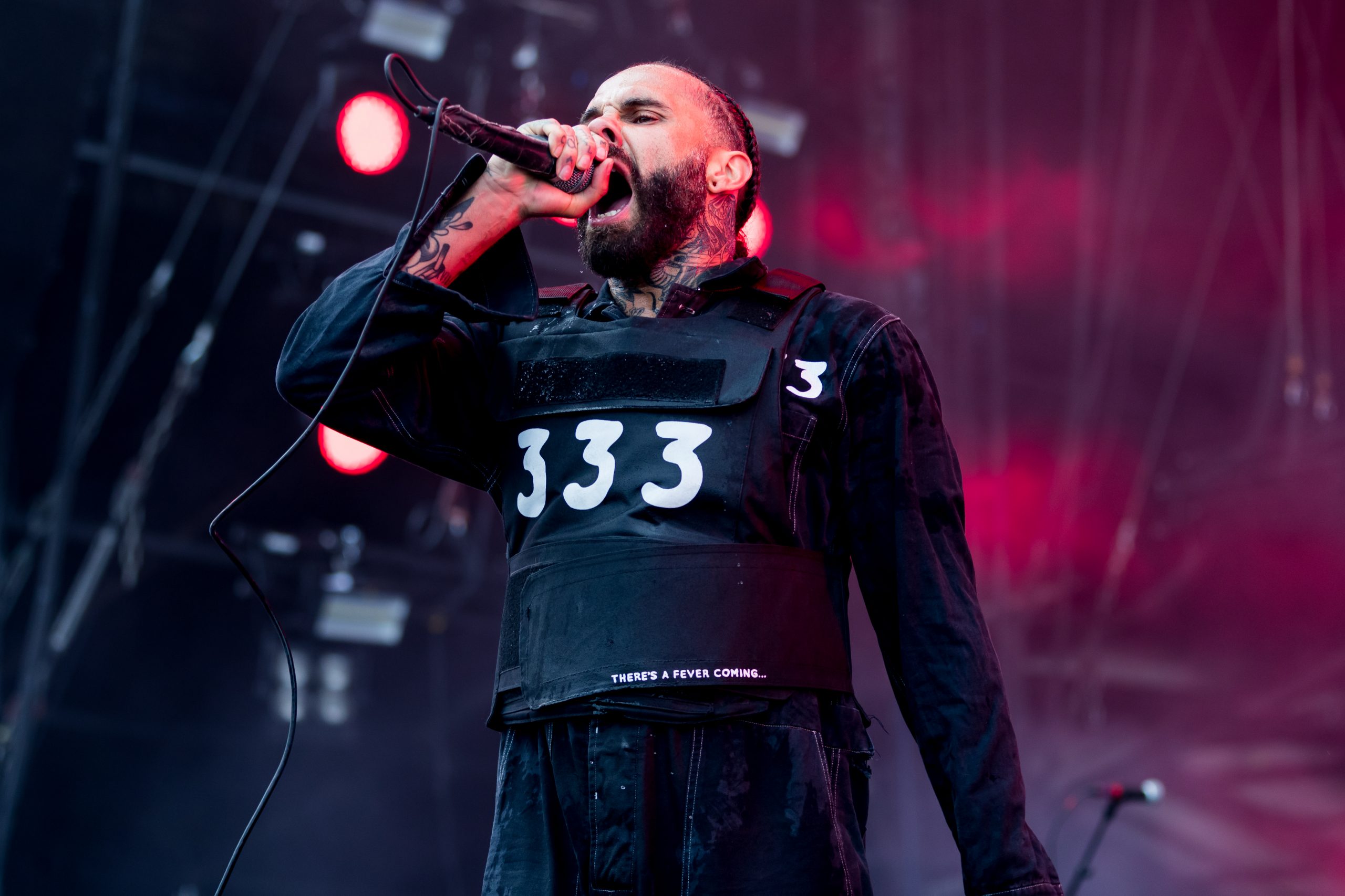 Amilyen sokat kellett rá várni, pont olyan gyorsan mondták le az első hazai Fever 333-bulit