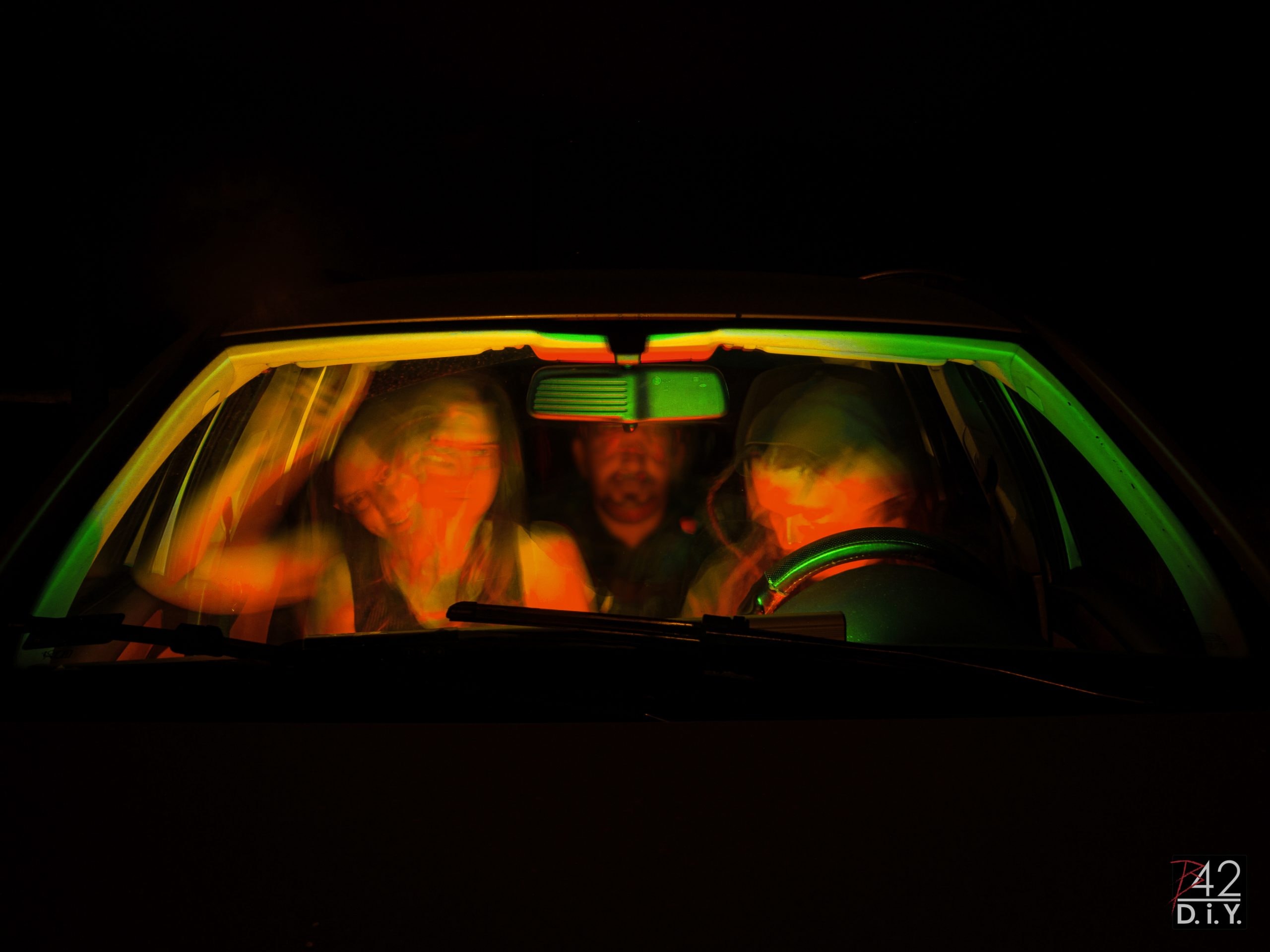 Továbbra sem kell dekódolhatatlan megfejtéseket keresni - Endre-kislemezpremier