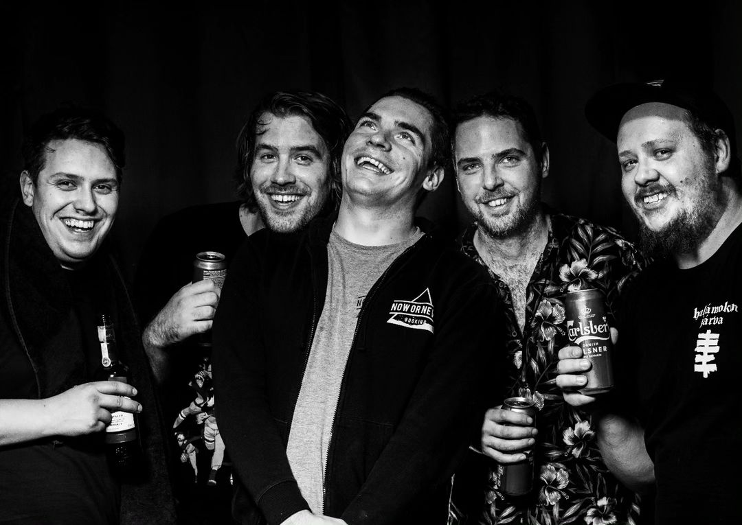 Diogenész hordót keres: Új klipes dal a szünetre készülő nemecsektől