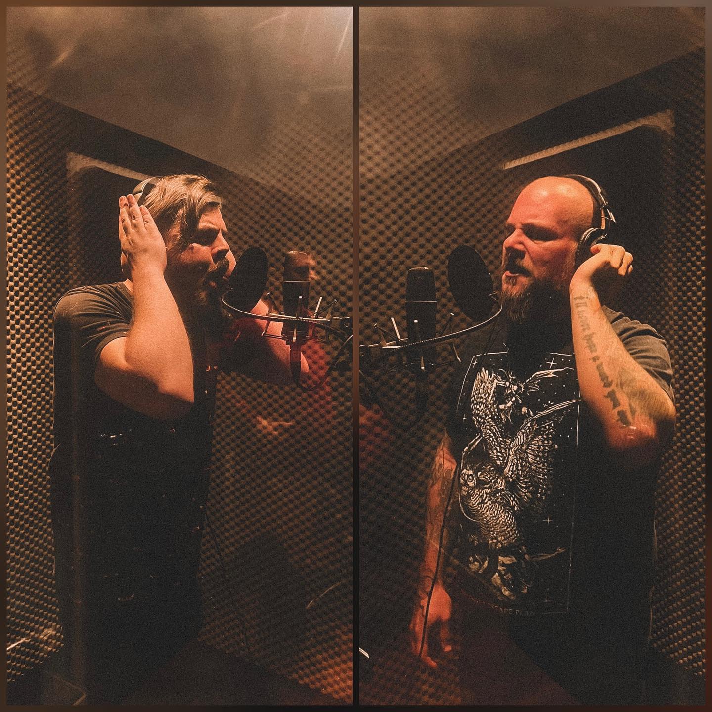 Molnár Bálinttal és Knapp Oszival stúdiózik az Insane