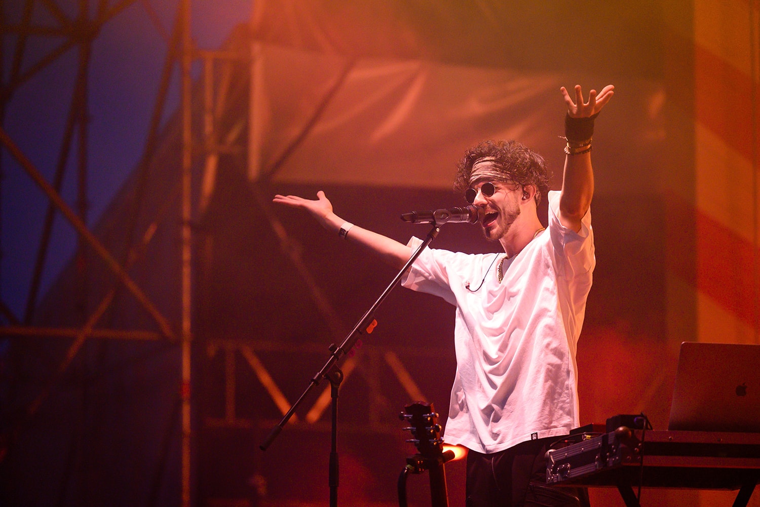 Azahriah lesz az első magyar fellépő a Nova Rockon