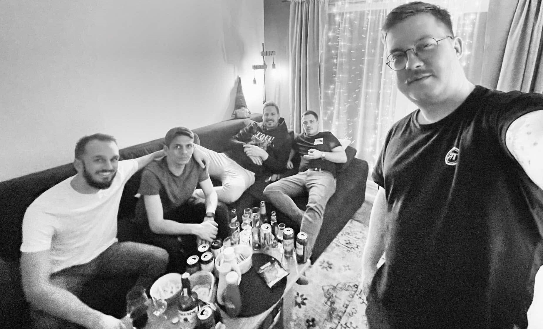 A gyermekkori önmagunk ott van bennünk, csak meg kell keresni - Új dal a Headstocktól