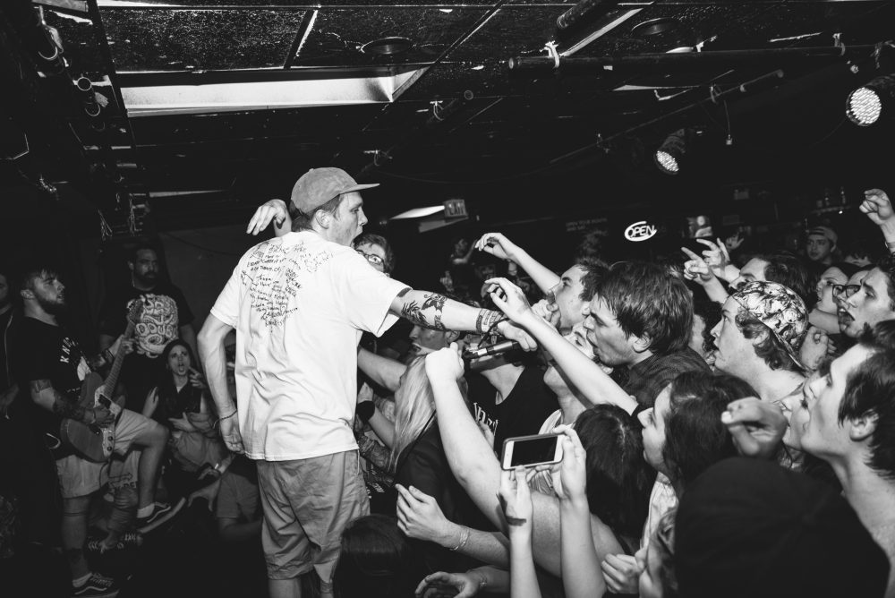 neck deep